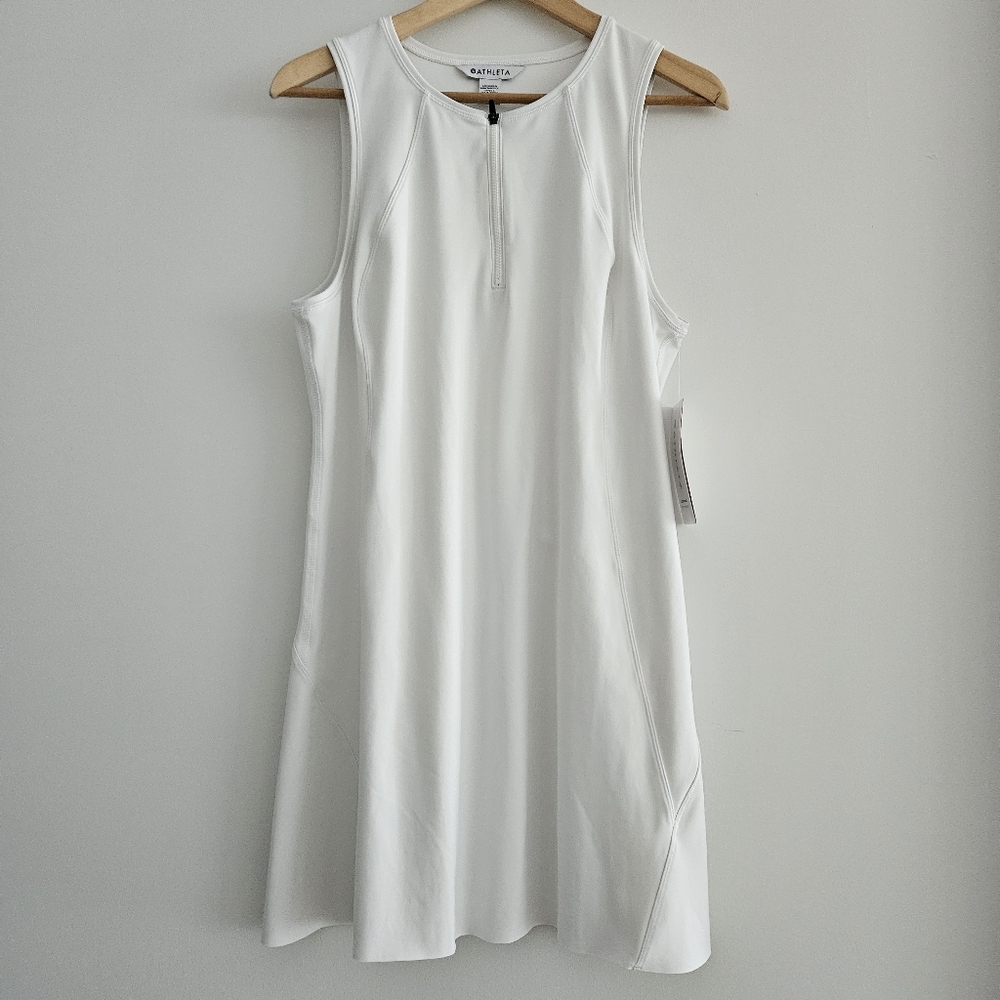 Women's Athleta Ace Tennis Dress Size
Large NWT